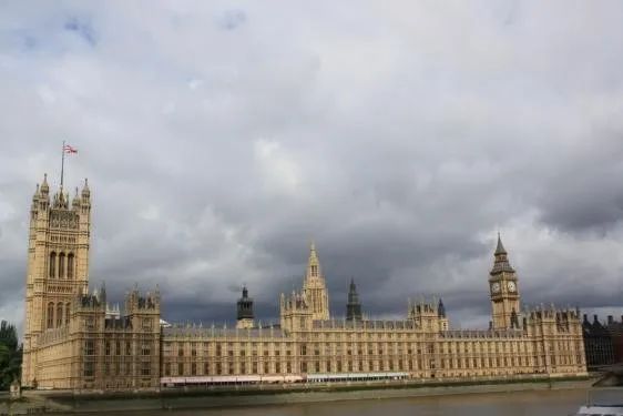 英国议会大厦威斯敏斯特宫.jpg